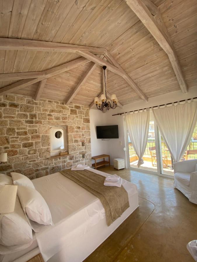 Elafonisos Mare Hotel Bagian luar foto