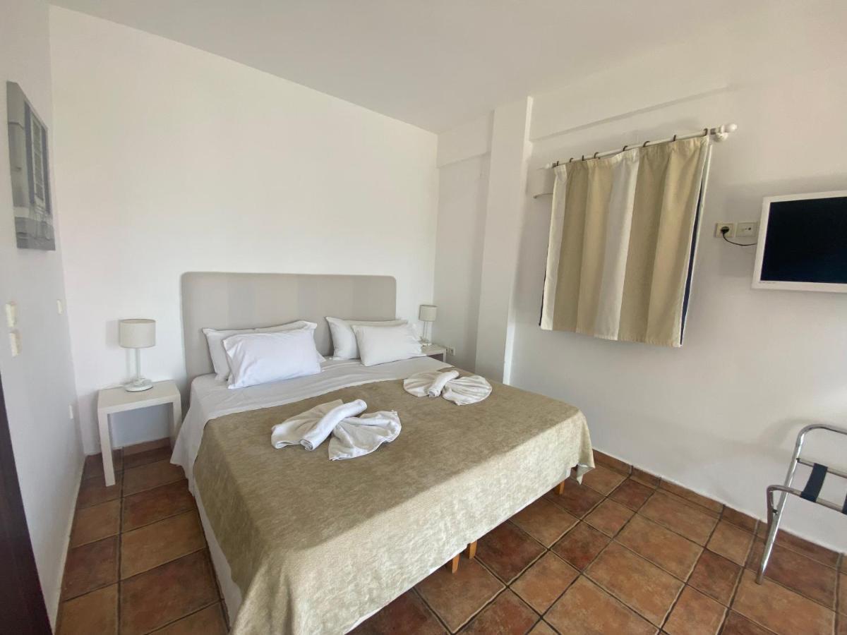 Elafonisos Mare Hotel Bagian luar foto